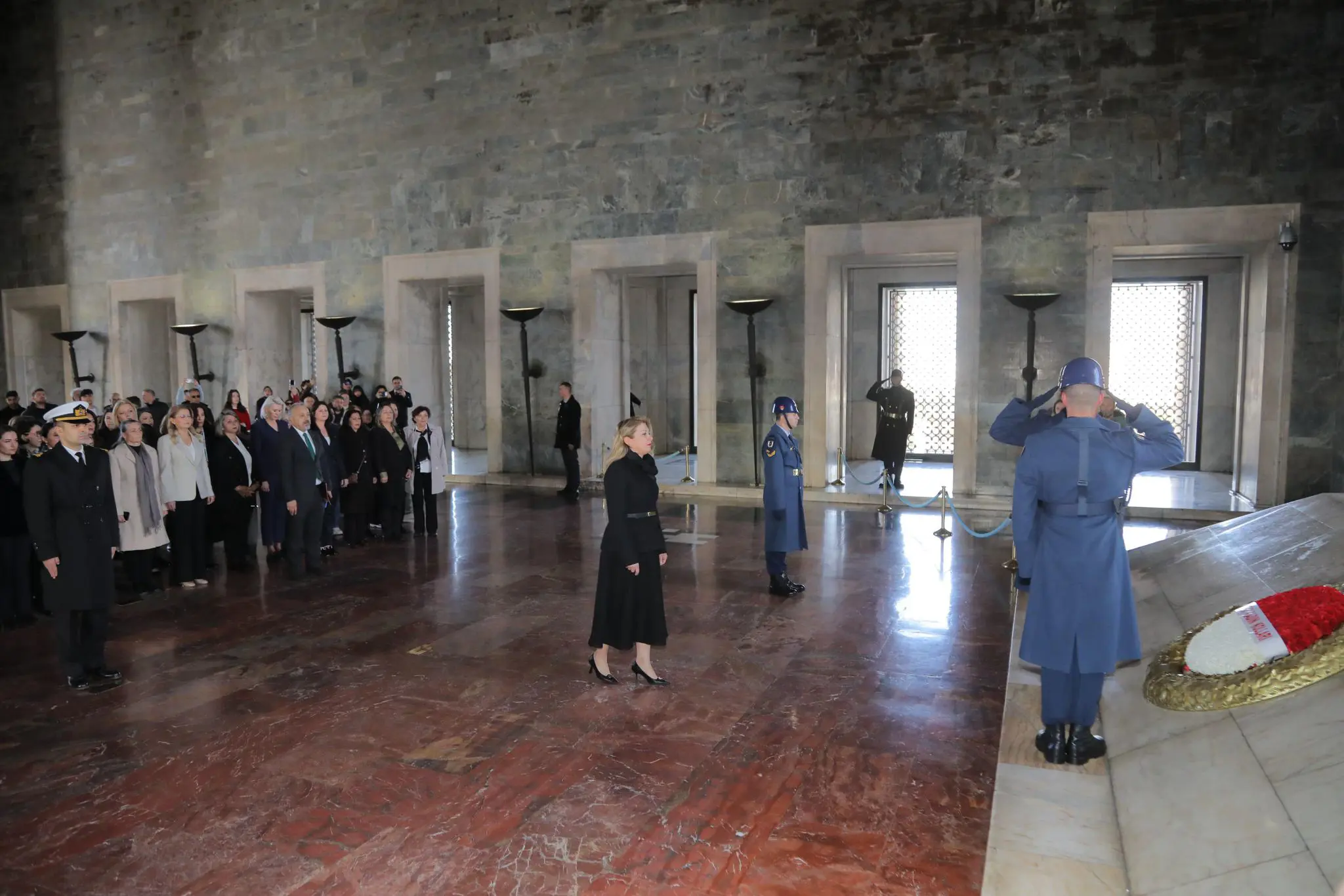 ANITKABİR’DE MEDENİ KANUN’UN YIL DÖNÜMÜ ANMASI galeri görseli